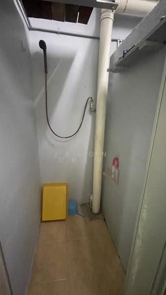 Rumah Flat untuk Dijual di Taman Cempaka - Jason Chew - Bathroom - PropertyGuru.com.my