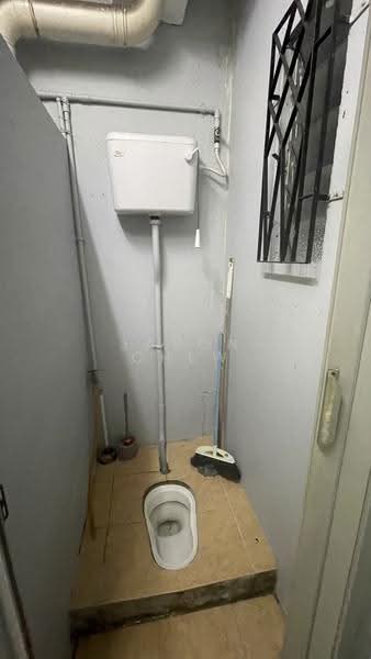Rumah Flat untuk Dijual di Taman Cempaka - Jason Chew - Bathroom - PropertyGuru.com.my