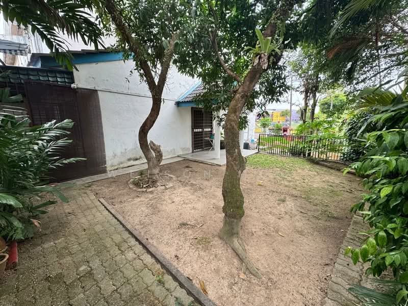 2-storey Terraced House for Sale in Taman Serdang Jaya (Seri Kembangan) - Welson Moo - Exterior - PropertyGuru.com.my