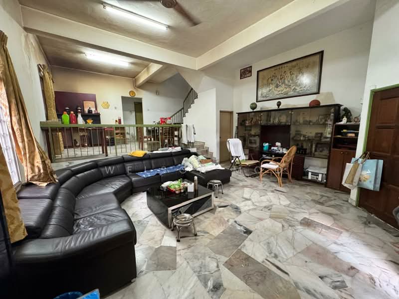 2-storey Terraced House for Sale in Taman Serdang Jaya (Seri Kembangan) - Welson Moo - Living Room - PropertyGuru.com.my