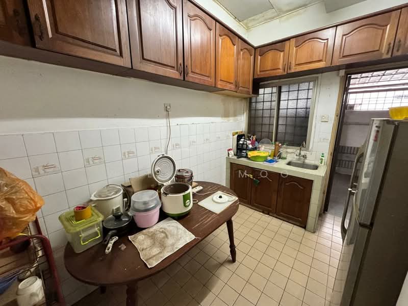 2-storey Terraced House for Sale in Taman Serdang Jaya (Seri Kembangan) - Welson Moo - Kitchen - PropertyGuru.com.my