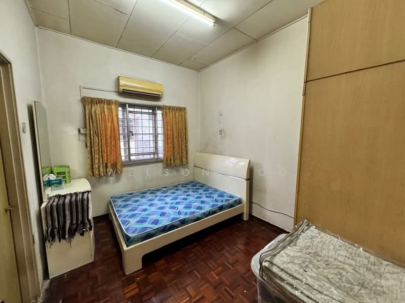 2-storey Terraced House for Sale in Taman Serdang Jaya (Seri Kembangan) - Welson Moo - Bedroom - PropertyGuru.com.my