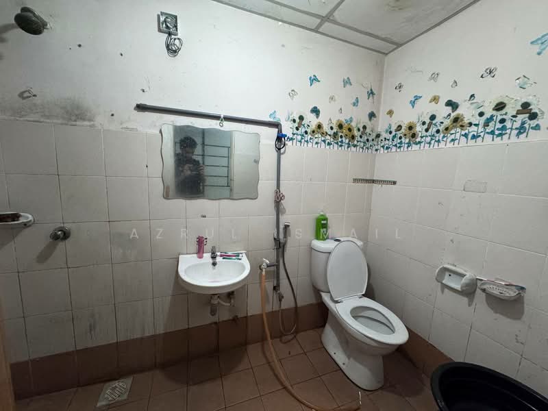 Condominium for Sale at Magna Ville - Azrul Ismail - Bathroom - PropertyGuru.com.my