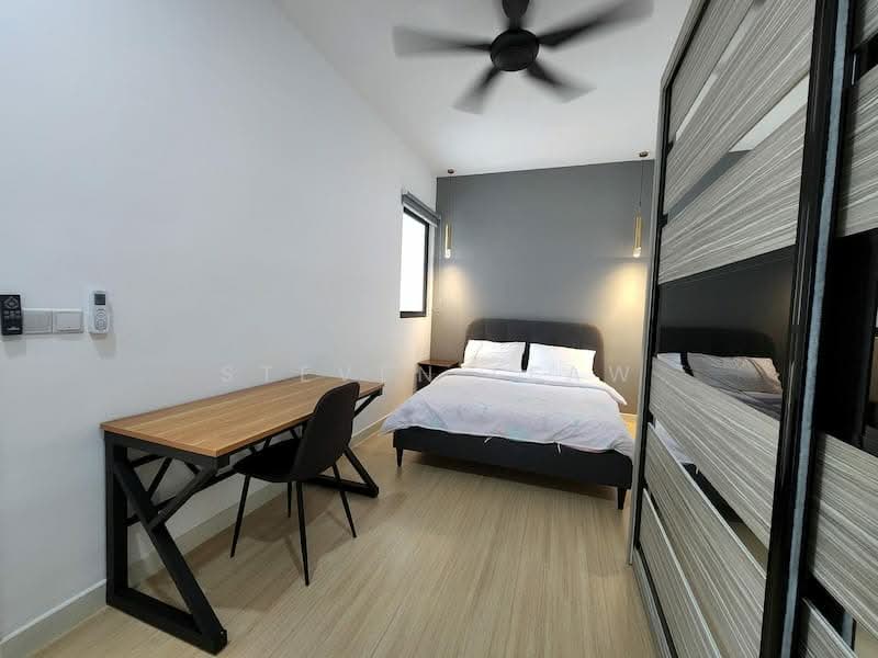 Kediaman Servis untuk Dijual di Continew - Steven Leaw - 2nd Bedroom - PropertyGuru.com.my