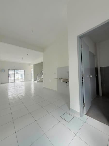 Rumah Teres 2-Tingkat untuk Dijual di Bandar Bistari Perdana (Pasir Gudang) - Rayna Pang - Living Room - PropertyGuru.com.my