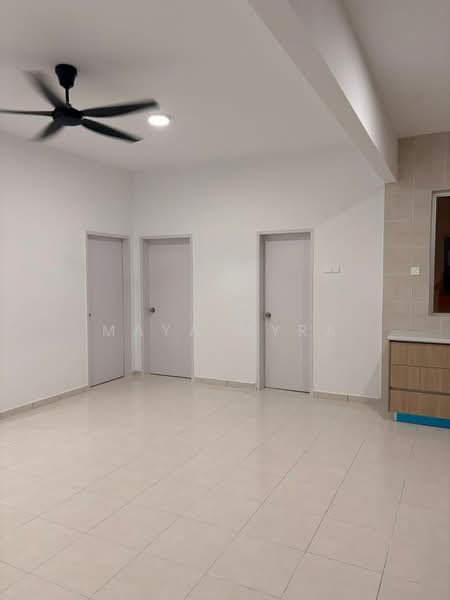 Kondominium untuk Disewa di Residensi Adelia 4 - Maya Myra - Interior - PropertyGuru.com.my