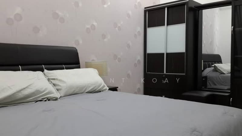 Service Residence for Sale at Summerton - Vincent Koay - Bedroom - PropertyGuru.com.my