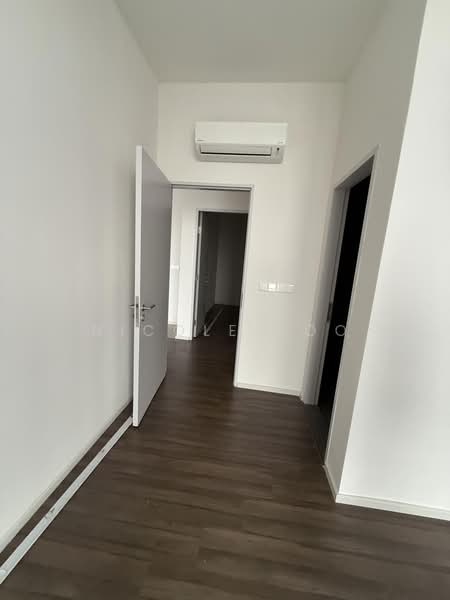 Service Residence for Rent at The Mate @ Damansara Jaya - Nicole Soo - Corridor - PropertyGuru.com.my