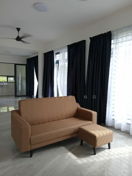 Bungalow House untuk Disewa di Semenyih (Selangor) - Philip Ng - Living Room - PropertyGuru.com.my