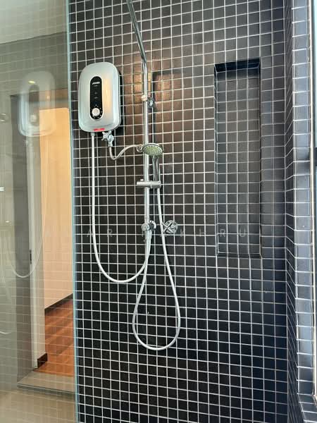 Service Residence for Rent at Renai Jelutong - Amar Fakhrul - Bathroom - PropertyGuru.com.my