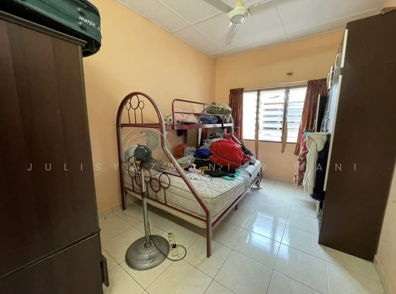 Rumah Teres 2-Tingkat untuk Disewa di Bandar Nusaputra (Puchong) - Julisyazwani @ Wani - Bedroom - PropertyGuru.com.my