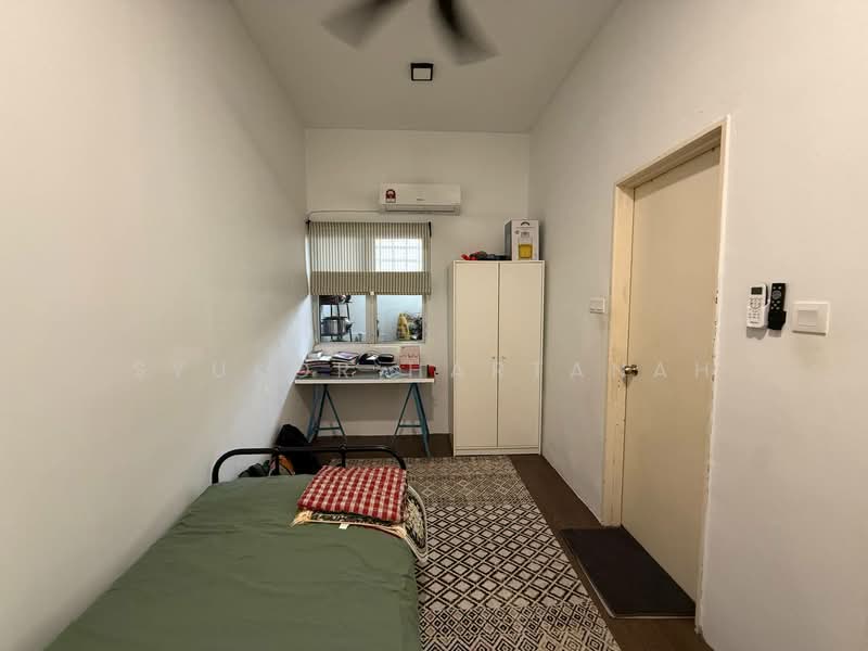 Rumah Teres 2-Tingkat untuk Dijual di Shah Alam (Selangor) - Syukor Hartanah - Bedroom - PropertyGuru.com.my