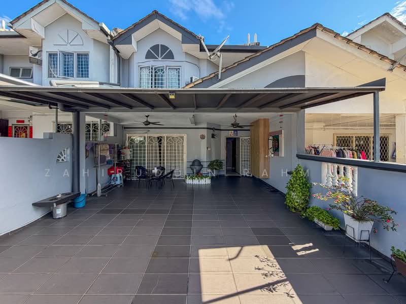 Rumah Teres 2-Tingkat untuk Dijual di Bandar Bukit Puchong 2 (Puchong) - Zahiruddin Rahman - Exterior - PropertyGuru.com.my