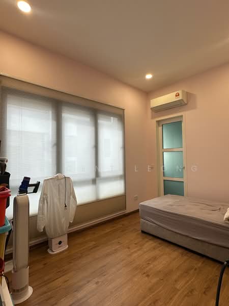 Rumah Berkembar untuk Dijual di Eco Ardence (Setia Alam) - Vincent Leong - Bedroom - PropertyGuru.com.my