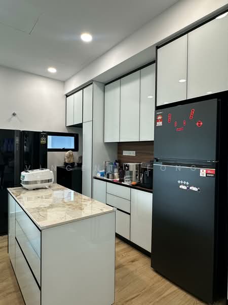 Rumah Berkembar untuk Dijual di Eco Ardence (Setia Alam) - Vincent Leong - Kitchen - PropertyGuru.com.my