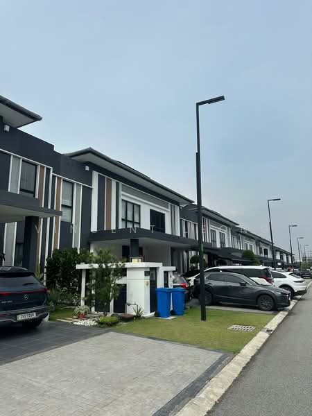 Rumah Berkembar untuk Dijual di Eco Ardence (Setia Alam) - Vincent Leong - Exterior - PropertyGuru.com.my