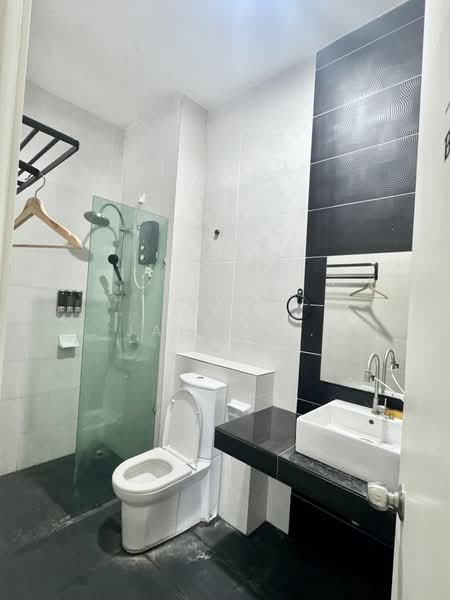 2-storey Terraced House for Sale in Taman Mount Austin (Tebrau) - Janice . - Bathroom - PropertyGuru.com.my