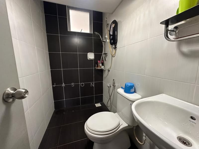 Apartment for Sale at The Pines Residence - Jason Khoo - Bathroom - PropertyGuru.com.my