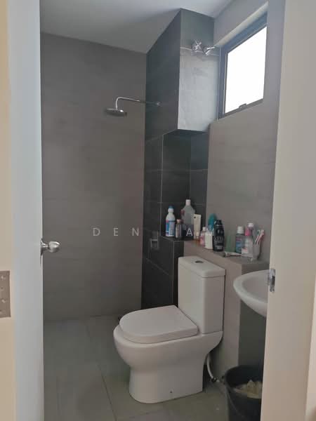 Semi-Detached House for Sale in Hulu Langat (Selangor) - Den Lam - Bathroom - PropertyGuru.com.my
