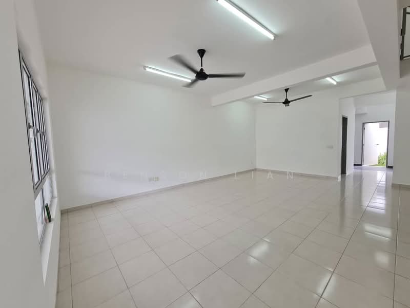 2-storey Terraced House for Sale in Kuala Selangor (Selangor) - Benson Lian - Living Room - PropertyGuru.com.my