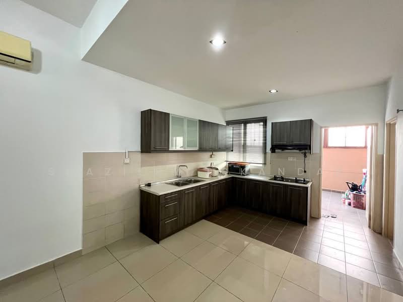 3-storey Terraced House for Sale in Cyberjaya (Selangor) - Shaziery Iskandar - Kitchen - PropertyGuru.com.my