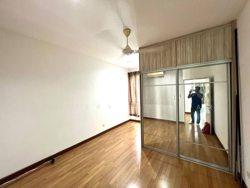3-storey Terraced House for Sale in Cyberjaya (Selangor) - Shaziery Iskandar - Bedroom - PropertyGuru.com.my