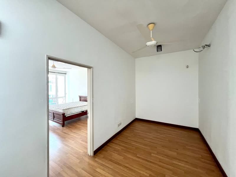 3-storey Terraced House for Sale in Cyberjaya (Selangor) - Shaziery Iskandar - Bedroom - PropertyGuru.com.my