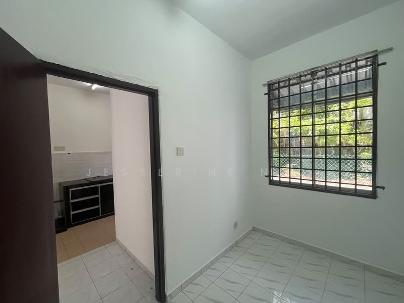 2-storey Terraced House for Sale in Bukit Indah (Iskandar Puteri (Nusajaya)) - Jesserine Neo - Kitchen - PropertyGuru.com.my