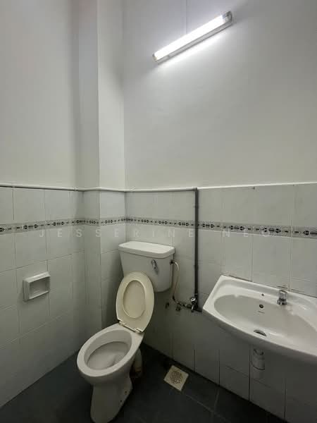 2-storey Terraced House for Sale in Bukit Indah (Iskandar Puteri (Nusajaya)) - Jesserine Neo - Bathroom - PropertyGuru.com.my