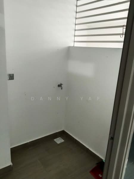 Service Residence for Sale at SKS Habitat - Danny Yap - Interior - PropertyGuru.com.my