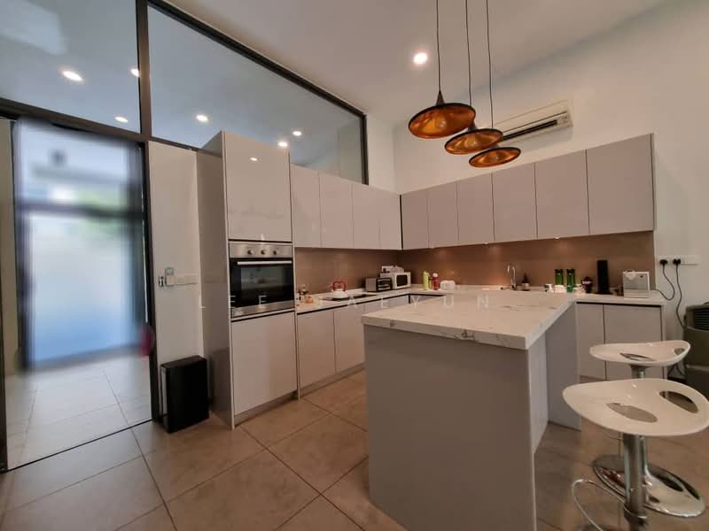 3-storey Terraced House for Sale in The Mansions (Desa Parkcity) - Lee Jaeyun - Kitchen - PropertyGuru.com.my