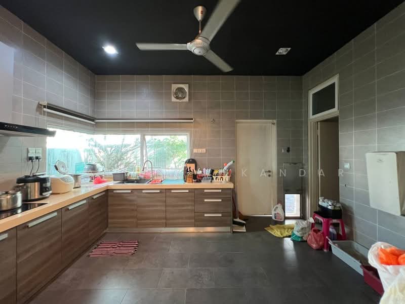 Semi-Detached House for Sale in Cyberjaya (Selangor) - Shaziery Iskandar - Kitchen - PropertyGuru.com.my