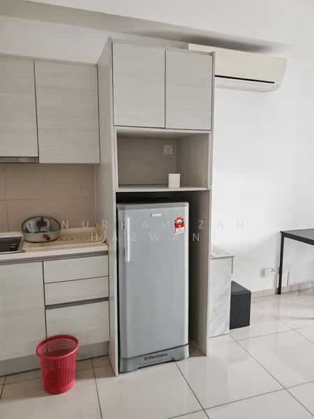 Kediaman Servis untuk Disewa di i-SOHO @ i-City - NURHAMIZAH HAZWANI - Kitchen - PropertyGuru.com.my