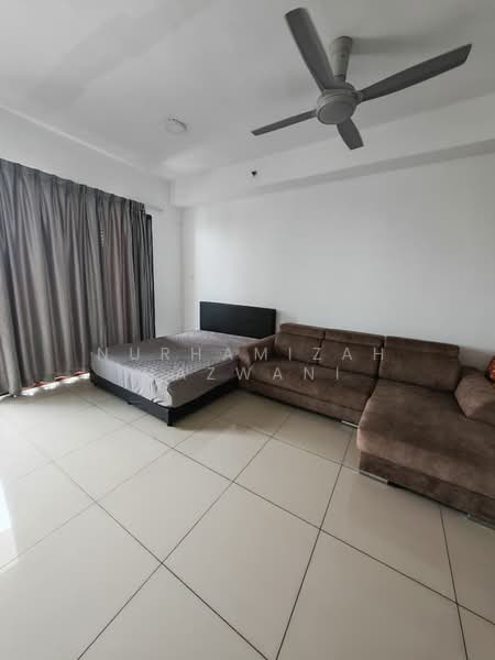 Kediaman Servis untuk Disewa di i-SOHO @ i-City - NURHAMIZAH HAZWANI - Living Room - PropertyGuru.com.my