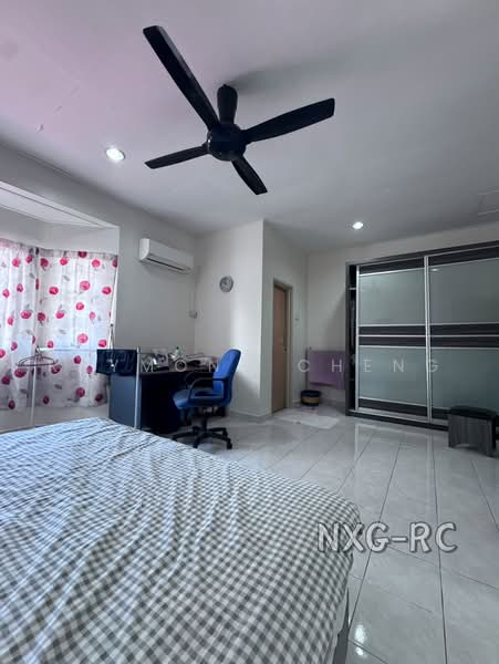Rumah Teres untuk Dijual di Bandar Botanic (Klang) - Raymond Cheng - Bedroom - PropertyGuru.com.my