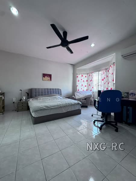 Rumah Teres untuk Dijual di Bandar Botanic (Klang) - Raymond Cheng - Bedroom - PropertyGuru.com.my