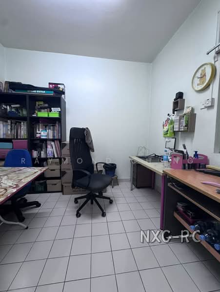 Rumah Teres untuk Dijual di Bandar Botanic (Klang) - Raymond Cheng - Study - PropertyGuru.com.my