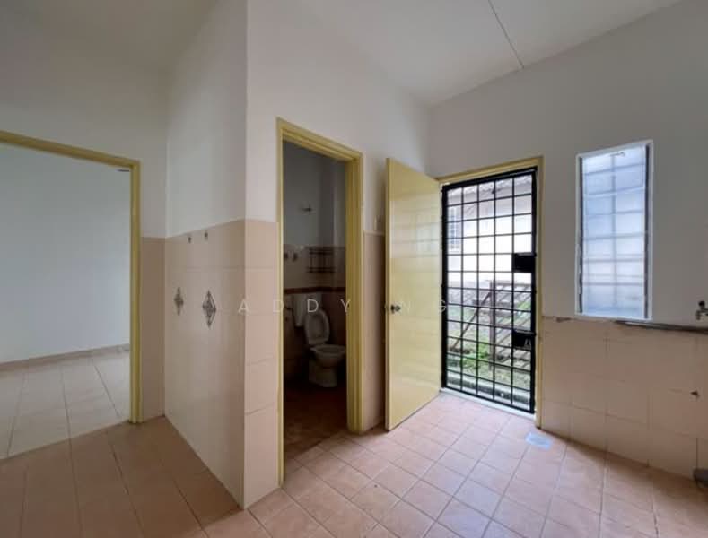 2-storey Terraced House for Sale in Taman Segar Perdana (Cheras) - Addy Ng - Bathroom - PropertyGuru.com.my