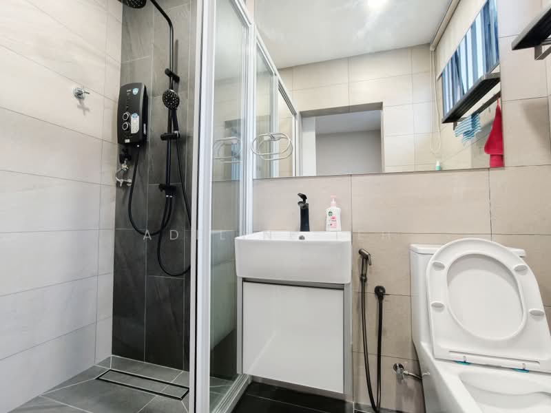 2-storey Terraced House for Sale in Taman Desa (Kuala Lumpur) - Adeline Teh - Bathroom - PropertyGuru.com.my