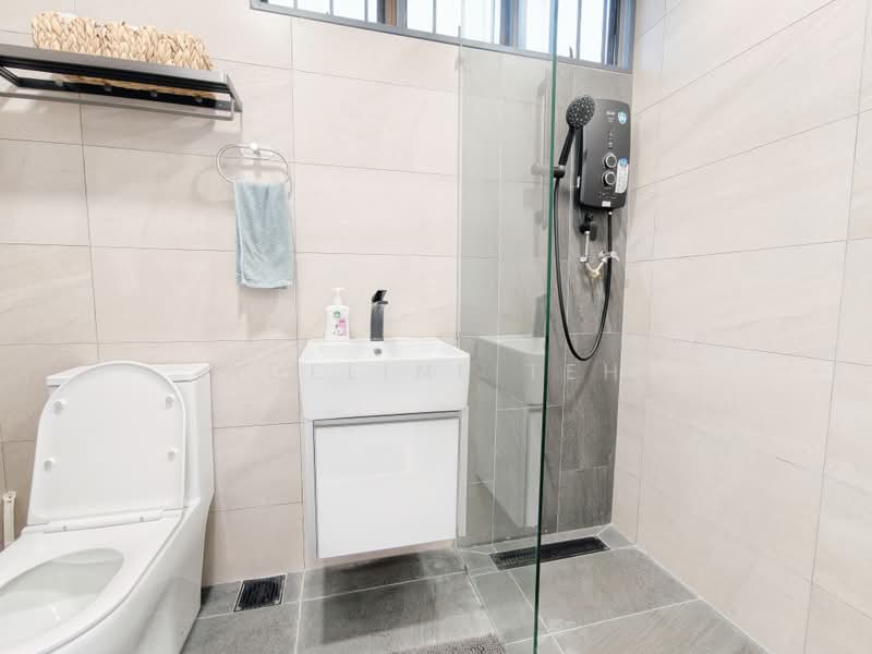 2-storey Terraced House for Sale in Taman Desa (Kuala Lumpur) - Adeline Teh - Bathroom - PropertyGuru.com.my