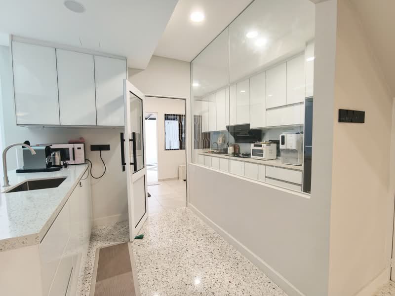 2-storey Terraced House for Sale in Taman Desa (Kuala Lumpur) - Adeline Teh - Kitchen - PropertyGuru.com.my