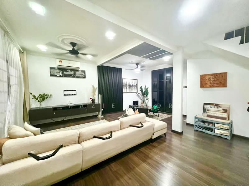 2-storey Terraced House for Sale in Kajang (Selangor) - Fazie Noor - Living Room - PropertyGuru.com.my