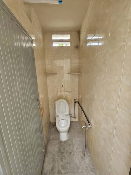 Rumah Teres 1-Tingkat untuk Disewa di Batu Lancang (Jelutong) - Chris Ooi - Bathroom - PropertyGuru.com.my