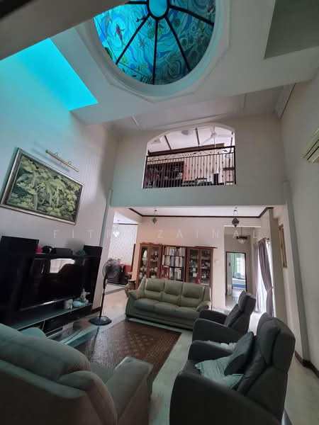 Bungalow House untuk Dijual di Seksyen 7 (Shah Alam) - Fitri Zainal - Living Room - PropertyGuru.com.my