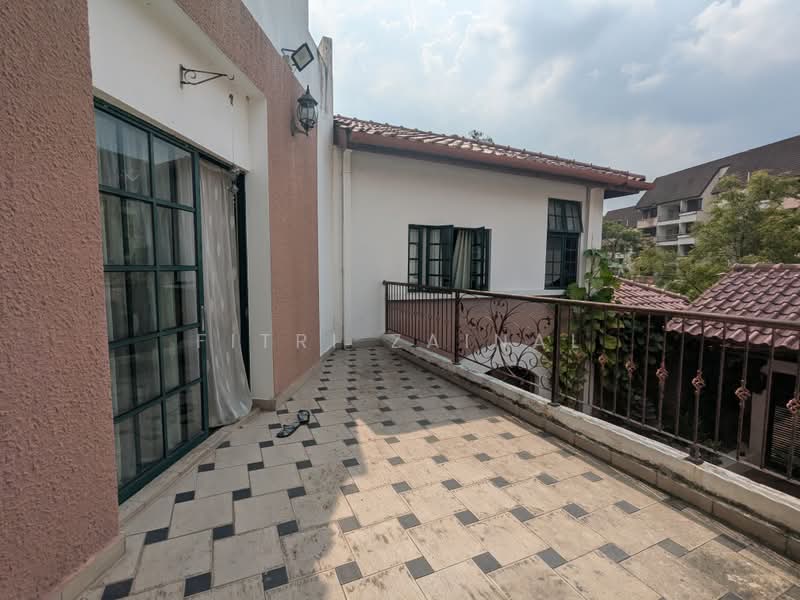 Bungalow House untuk Dijual di Seksyen 7 (Shah Alam) - Fitri Zainal - Balcony - PropertyGuru.com.my