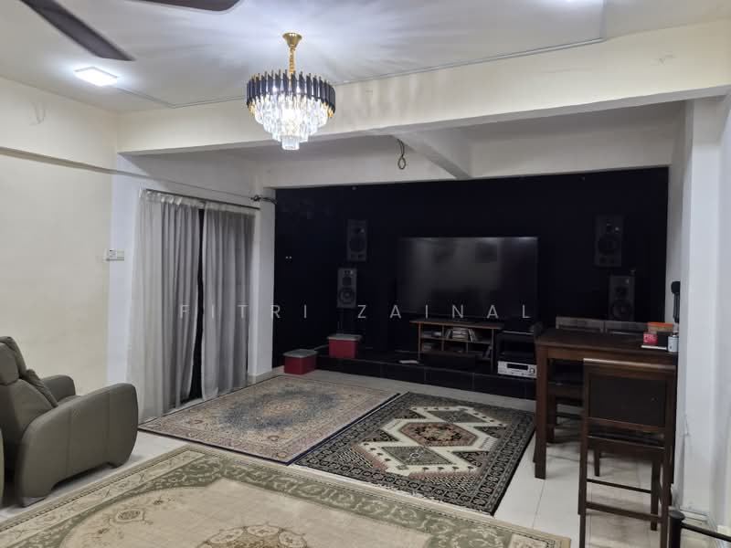 Bungalow House untuk Dijual di Seksyen 7 (Shah Alam) - Fitri Zainal - Living Room - PropertyGuru.com.my