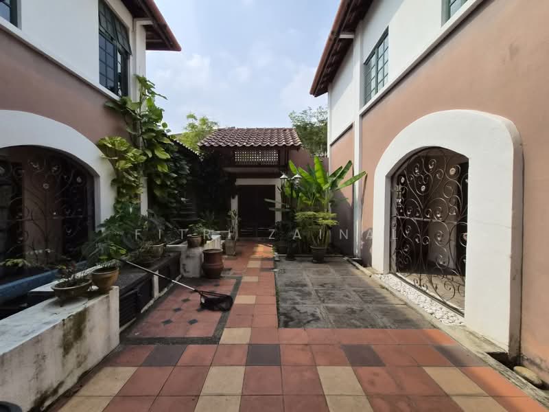 Bungalow House untuk Dijual di Seksyen 7 (Shah Alam) - Fitri Zainal - Exterior - PropertyGuru.com.my