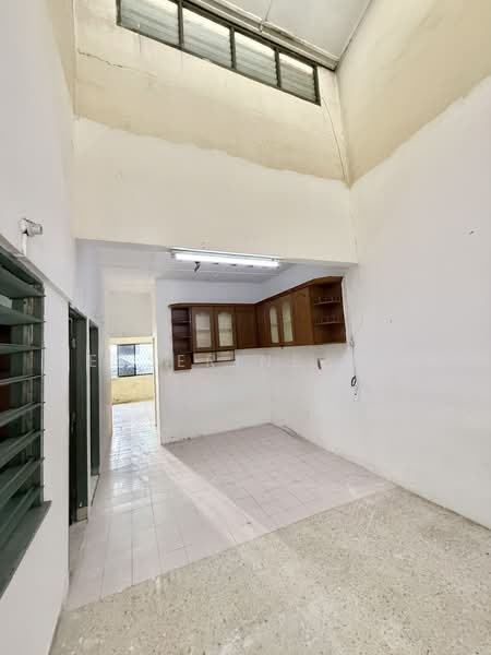 1-storey Terraced House for Sale in Bandar Baru Permas Jaya (Permas Jaya) - Jesserine Neo - Interior - PropertyGuru.com.my