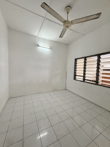 1-storey Terraced House for Sale in Bandar Baru Permas Jaya (Permas Jaya) - Jesserine Neo - Interior - PropertyGuru.com.my