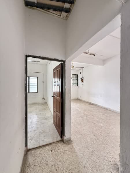 1-storey Terraced House for Sale in Bandar Baru Permas Jaya (Permas Jaya) - Jesserine Neo - Interior - PropertyGuru.com.my